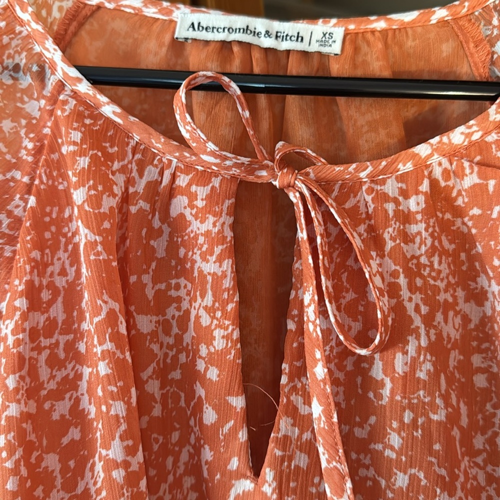 A&F Blouse - Picture 2 of 4
